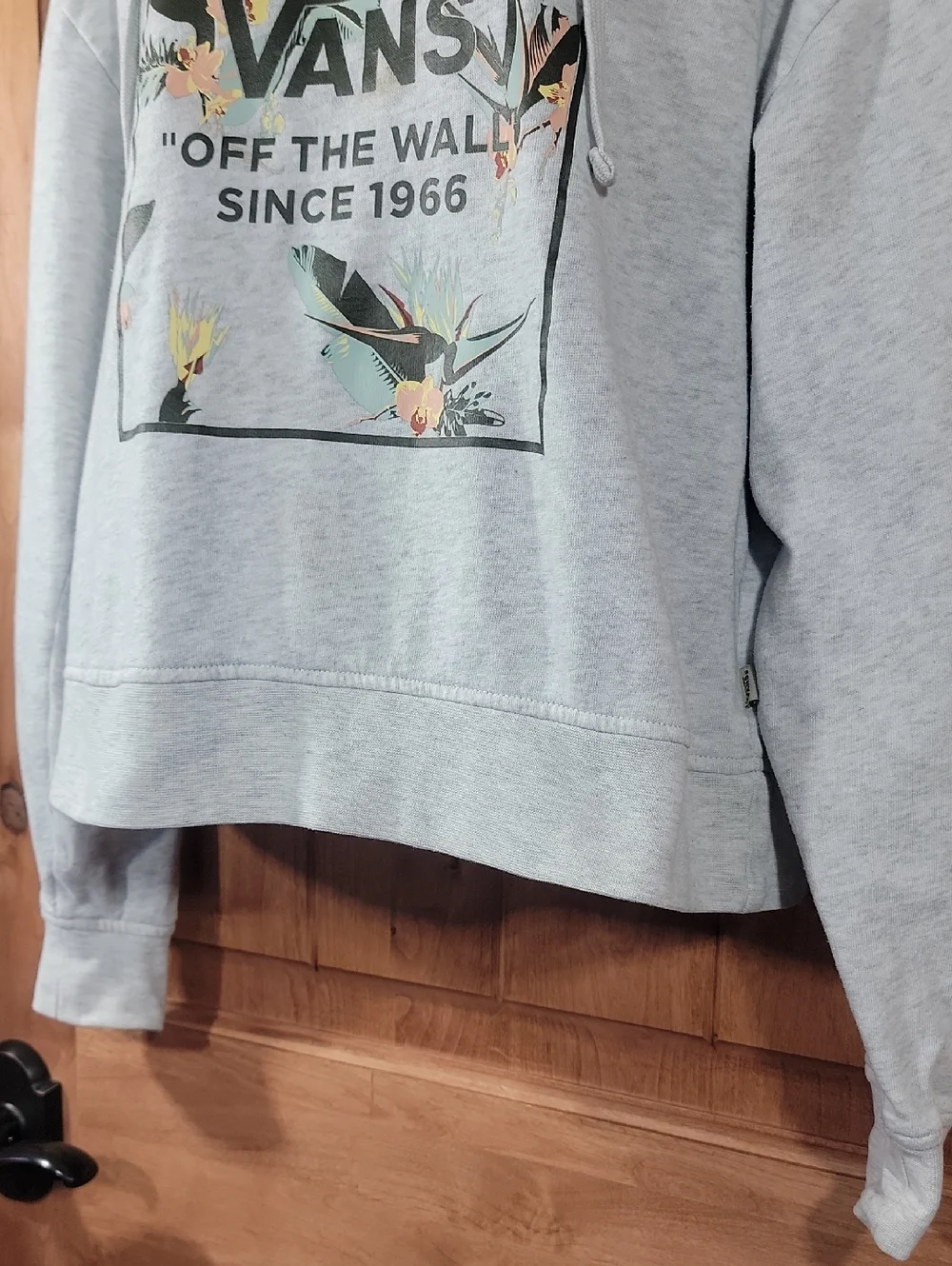 3/$10 *Vans Tropical Cropped Hoodie - Picture 4 of 12